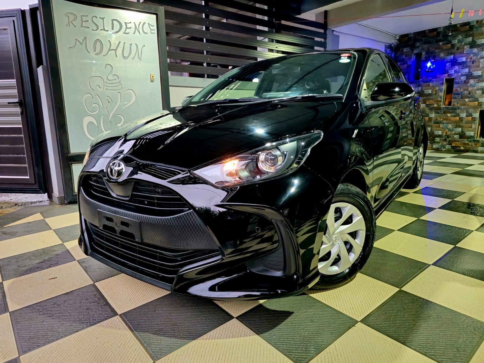 TOYOTA YARIS YEAR 2022